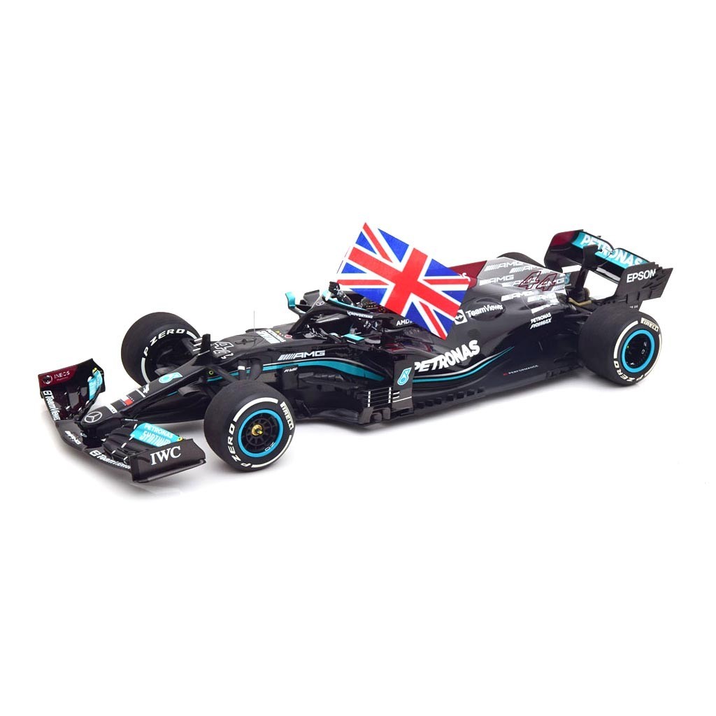 MERCEDES AMG W12 E PERFORMANCE WINNER GP GREAT BRITAIN 2021 HAMILTON WITH UNION JACK MINICHAMPS 1:18