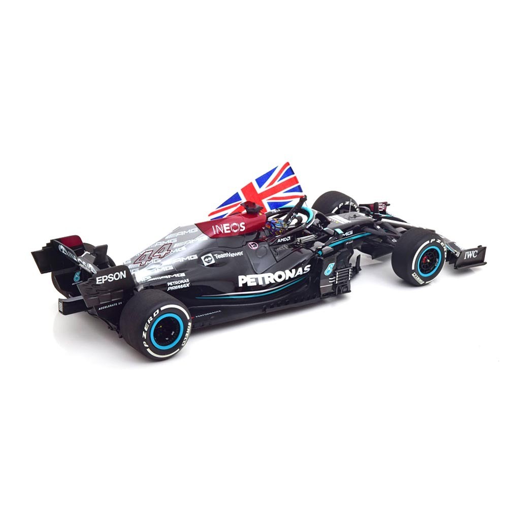 MERCEDES AMG W12 E PERFORMANCE WINNER GP GREAT BRITAIN 2021 HAMILTON WITH UNION JACK MINICHAMPS 1:18