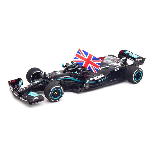 MERCEDES AMG W12 E PERFORMANCE WINNER GP GREAT BRITAIN 2021 HAMILTON WITH UNION JACK MINICHAMPS 1:18